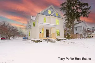 528 S Jefferson St, Hastings, MI 49058 - Photo 1