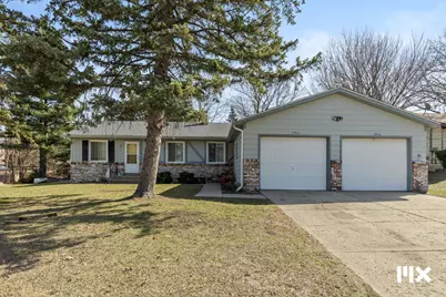 5914 Ridgebrook Avenue SE #5916, Kentwood, MI 49508 - Photo 1