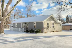 10588 Melvin St, Zeeland, MI 49464 - Photo 1