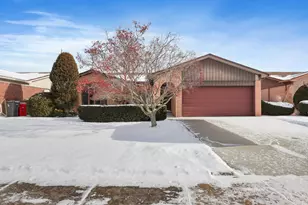 38612 Wingate Dr, Clinton, MI 48038 - Photo 1