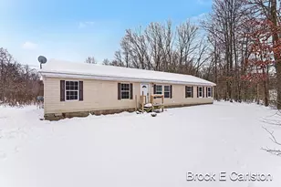 2742 Strand Rd, Muskegon, MI 49445 - Photo 1