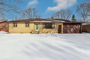 161 Eloise Dr, Benton Harbor, MI 49022 - Photo 1