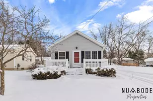 1728 Ira Ave NW, Grand Rapids, MI 49504 - Photo 1