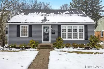 1159 Lakeside Drive SE, Grand Rapids, MI 49506 - Photo 1