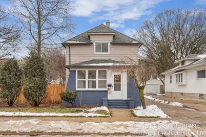 743 Garfield Avenue NW, Grand Rapids, MI 49504 - Photo 1
