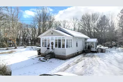 1389 W Laketon Avenue, Muskegon, MI 49441 - Photo 1