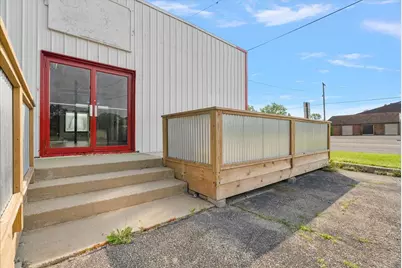 17648 Us-12, New Buffalo, MI 49117 - Photo 1