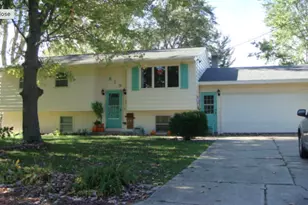 619 Fairway Dr NW, Grand Rapids, MI 49534 - Photo 1