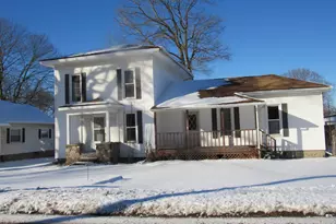 130 W Riverside Dr, Ionia, MI 48846 - Photo 1