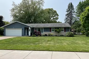 2441 N Division Ave, Holland, MI 49424 - Photo 1