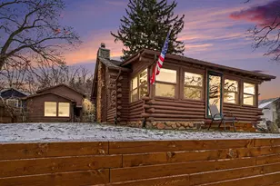 146 W Crooked Lake Dr W, Kalamazoo, MI 49009 - Photo 1