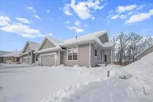 1129 Kensington St NW, Grand Rapids, MI 49534 - Photo 1