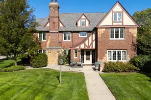 405 Park Ave, Parchment, MI 49004 - Photo 1