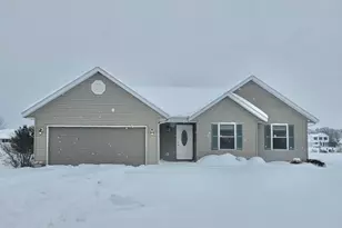 53427 Ridgeview Cir, Paw Paw, MI 49079 - Photo 1