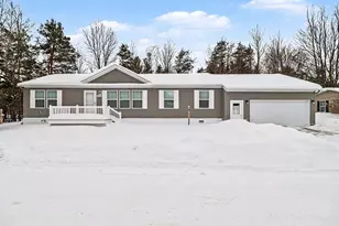 3621 W Woodview Dr, Ludington, MI 49431 - Photo 1