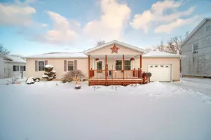 518 N East St, Morenci, MI 49256 - Photo 1