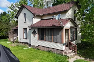 1300 N Waterloo Ave, Jackson, MI 49202 - Photo 1