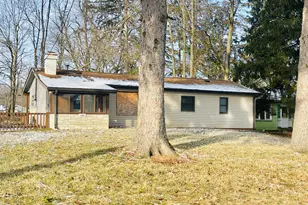 242 Kenneth St, Jackson, MI 49201 - Photo 1