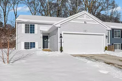 553 N Cygnet Lake Drive, Benton Harbor, MI 49022 - Photo 1