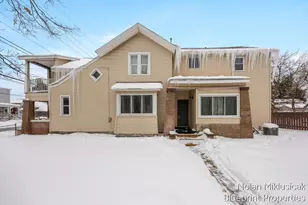 700 Broadway Ave NW, Grand Rapids, MI 49504 - Photo 1