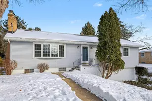 693 Leo Rd, Jackson, MI 49203 - Photo 1