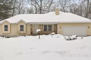 18569 Chinquapin Dr, Spring Lake, MI 49456 - Photo 1