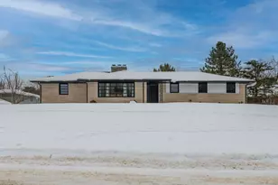 906 Wilshire Blvd, Kalamazoo, MI 49008 - Photo 1