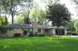 4835 Staten Dr, Jackson, MI 49201 - Photo 1