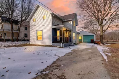 816 S Kalamazoo Avenue, Marshall, MI 49068 - Photo 1