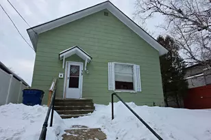 75 Filer St, Manistee, MI 49660 - Photo 1