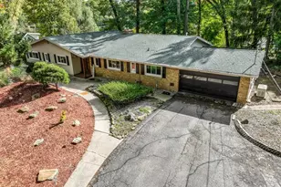 301 Jennings Landing, Battle Creek, MI 49015 - Photo 1