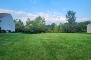 2060 Stillwater Dr, Davison, MI 48423 - Photo 1