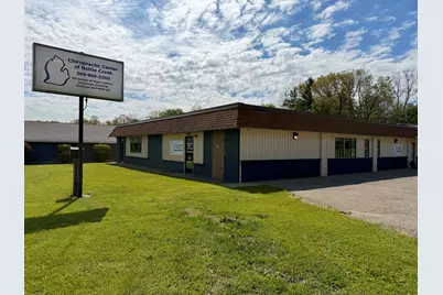 510 E Columbia Avenue, Battle Creek, MI 49014 - Photo 1