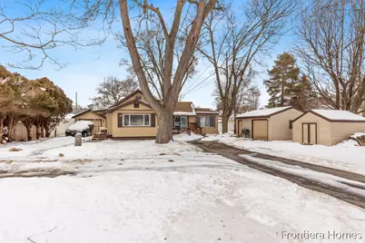 147 Montrose Street NE, Grand Rapids, MI 49505 - Photo 1