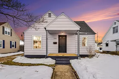 1209 Mohawk Lane, Saint Joseph, MI 49085 - Photo 1