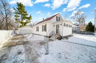 509 E Bird St, Jackson, MI 49203 - Photo 1