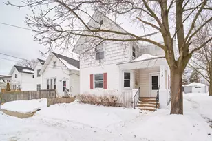 112 Hancock St, Manistee, MI 49660 - Photo 1