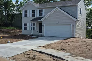 1004 Cedarwood Dr, Greenville, MI 48838 - Photo 1
