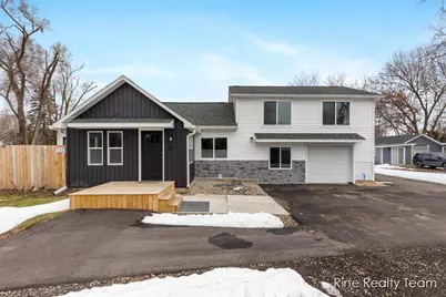 68199 Sassafras Street, Edwardsburg, MI 49112 - Photo 1