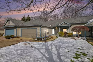 2131 Tree Ridge Dr SE, Grand Rapids, MI 49508 - Photo 1