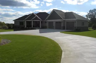 6700 Tara Ct NE, Rockford, MI 49341 - Photo 1