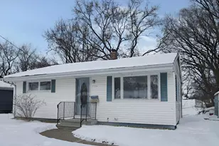 754 Andrus St, Battle Creek, MI 49015 - Photo 1