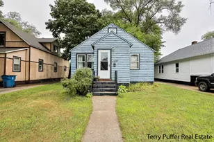 3035 Lemuel St, Muskegon, MI 49444 - Photo 1