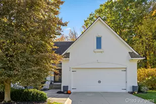 336 Normandy Ct SW, Grandville, MI 49418 - Photo 1