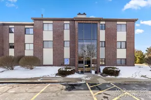3280 Devonwood Hills NE, Grand Rapids, MI 49525 - Photo 1