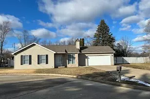 118 Devoll Ct, Battle Creek, MI 49015 - Photo 1