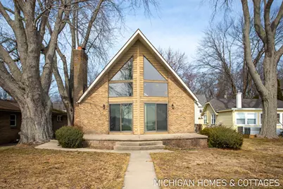 2012 Lake Street, Holland, MI 49424 - Photo 1