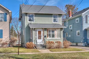 121 N Thompson St, Jackson, MI 49202 - Photo 1