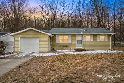 226 W Nelson Street, Hastings, MI 49058 - Photo 1