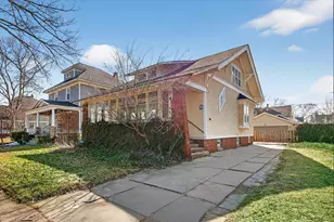 72 W 18th St, Holland, MI 49423 - Photo 1